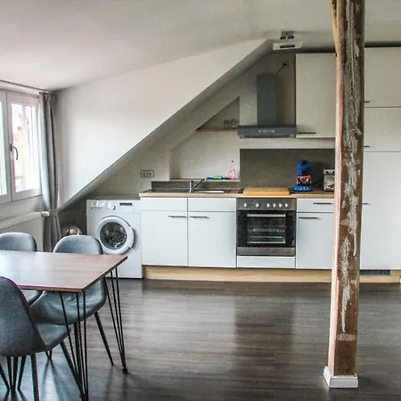 Apartamento Exklusive 2 Zi. Dachgeschosswohnung In Lage! *
