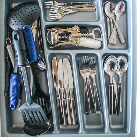 Exklusive 2 Zi. Dachgeschosswohnung In Lage!