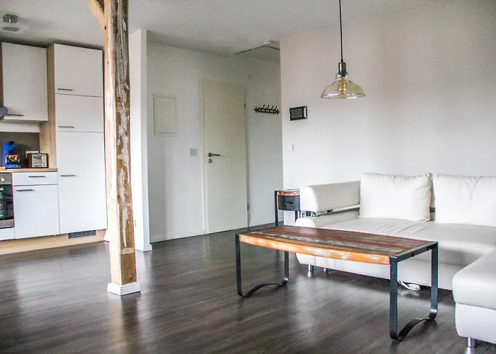 Exklusive 2 Zi. Dachgeschosswohnung In Lage! Lejlighed *